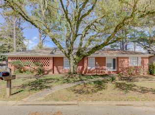 134 Sherwood Dr, Vicksburg, MS 39180