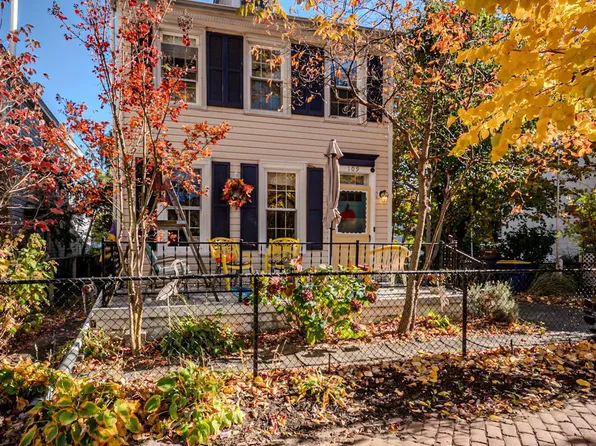 109 Washington St, Delaware City, DE 19706