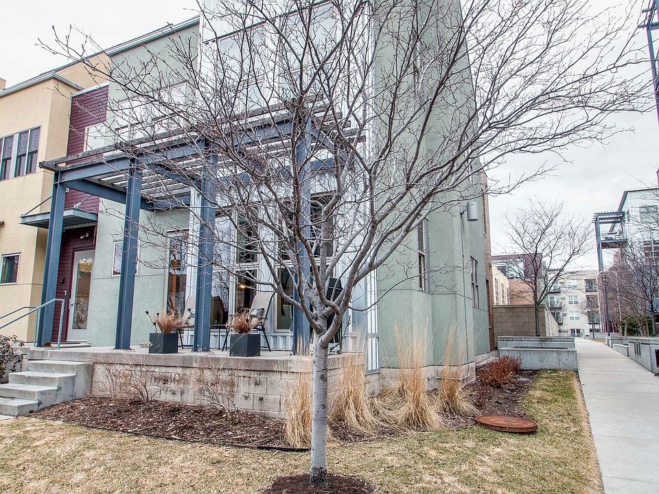1st image of 2827 Colfax Ave S
