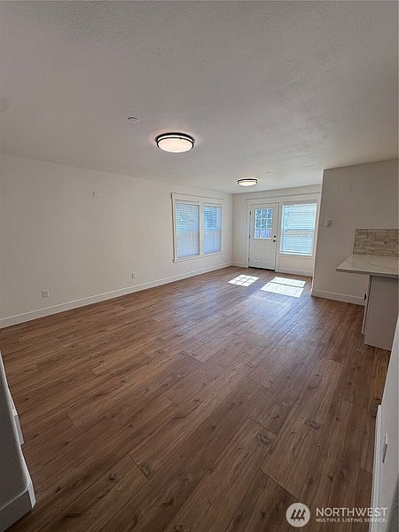 3rd image of 1869 Johnson Avenue