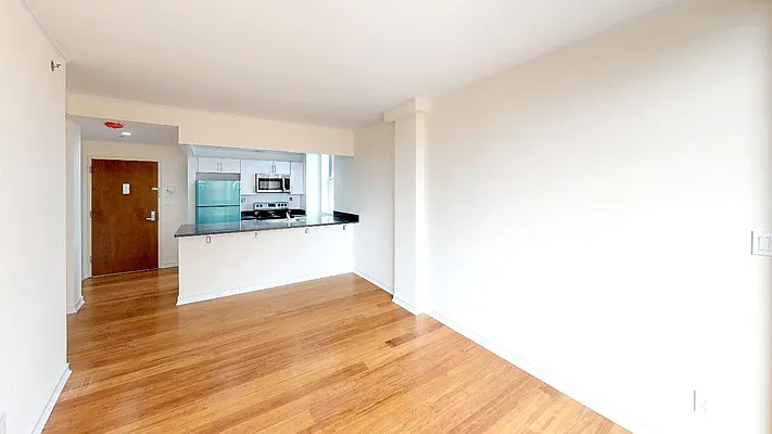 Rented by Metro Garden Realty NYC | media 28