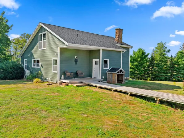 836 Crooked Creek Rd, Charlotte Parish, PE C1E 0M4