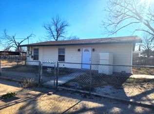 419 E Bowie St, Del Rio, TX 78840