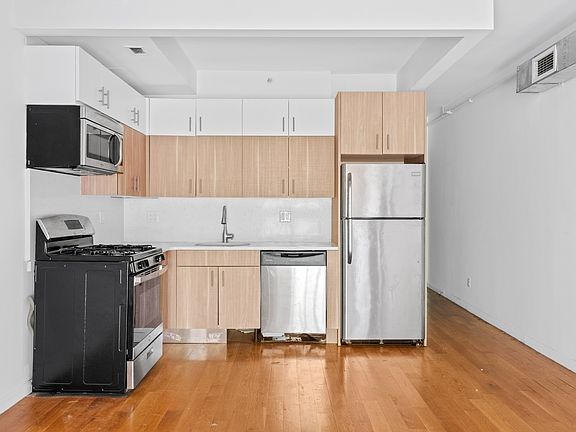 5th image of 618 Bushwick Ave #313