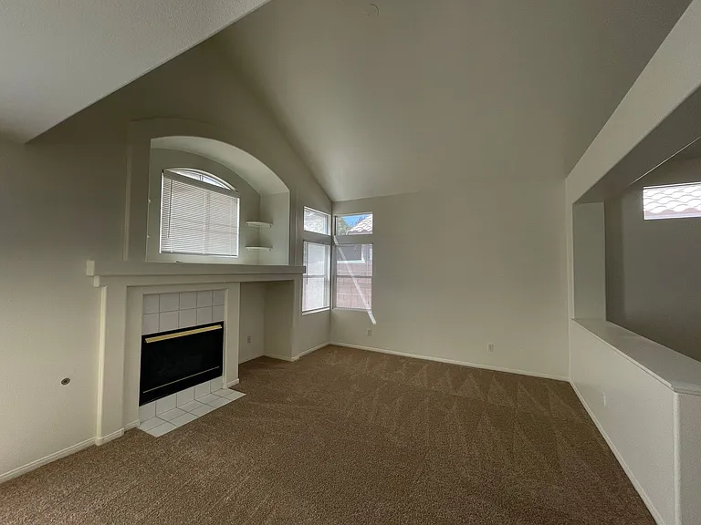 1517 Cross Country St — Photo 10