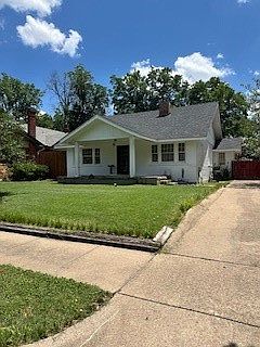 1st image of 2311 Mistletoe Ave