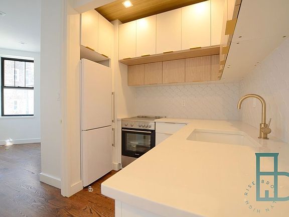 5th image of 140 Martense St #4S