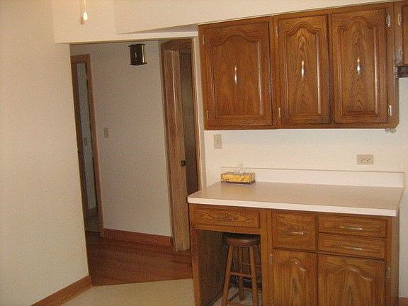 5th image of 7418 N Olcott Ave