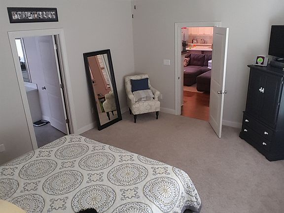 DS master bedroom