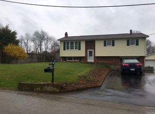 1713 Genteel Ridge Rd, Wellsburg, WV 26070