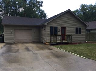 239 N Division St, Braidwood, IL 60408