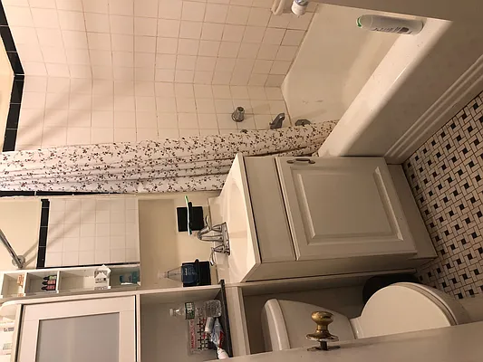 Rented by Downtown Realty Group LTD | media 19