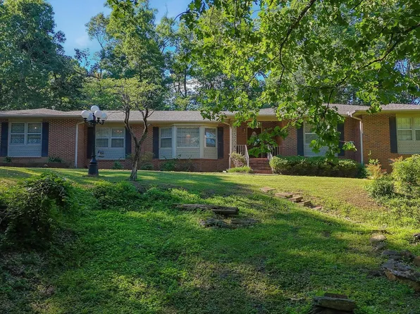 73 Meadowcrest Dr, Trinity, AL 35673