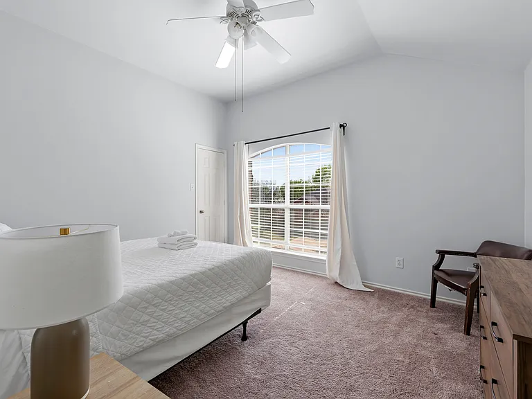 704 San Antonio Trl — Photo 34
