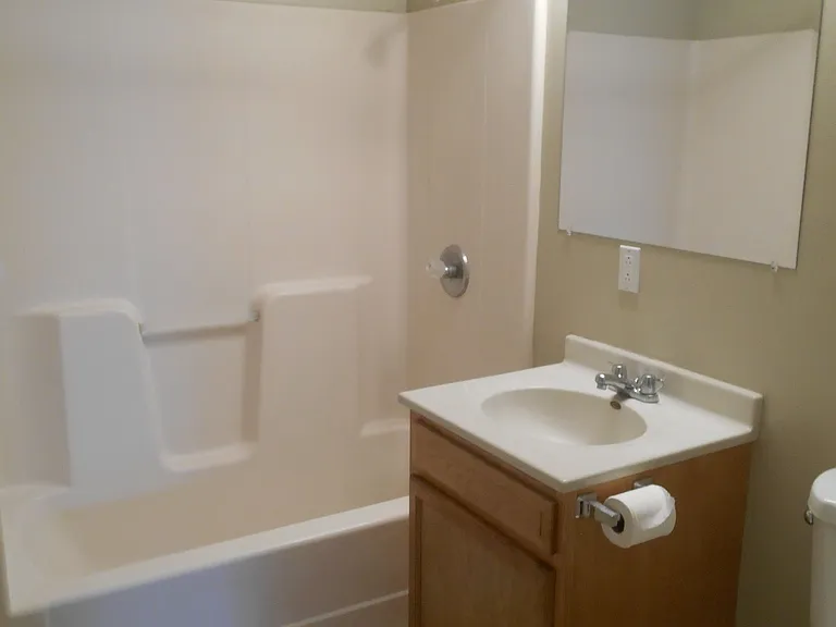 Apple Ridge Apartment Homes — Photo 4
