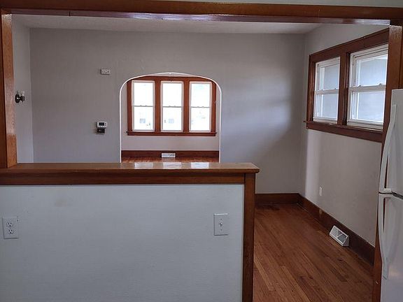 4th image of 5062 S 39th Ave