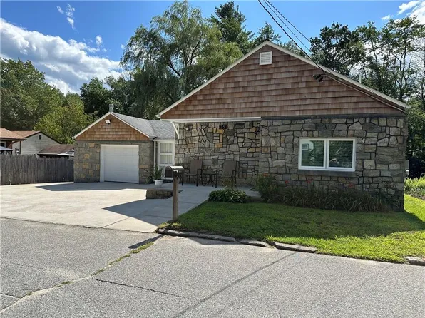 25 Spring Ln, Pascoag, RI 02859