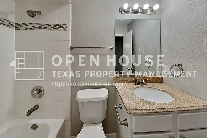 5423 Lansingford Trl — Photo 11