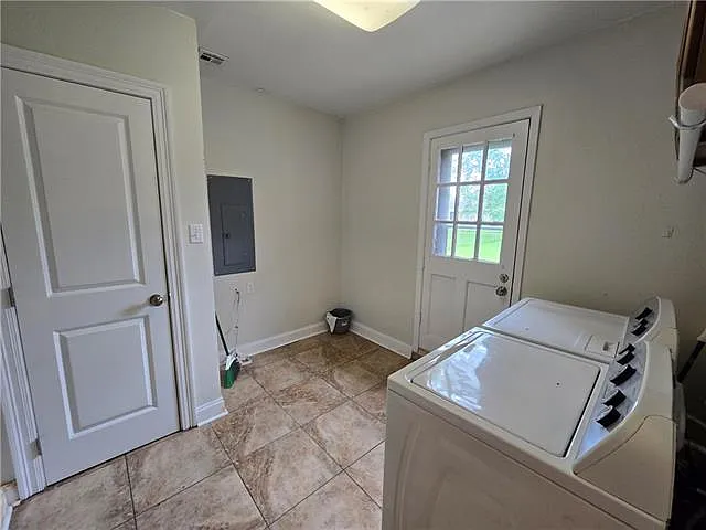 1540 Wildwood Ln — Photo 13