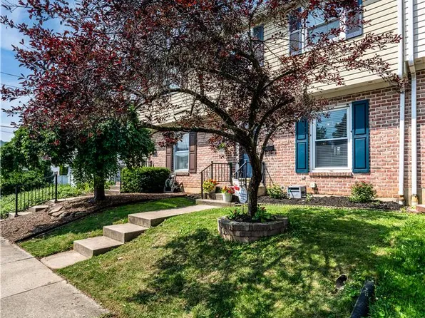 122 N 7th St, Emmaus, PA 18049