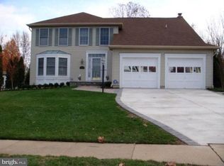 12625 Thunder Chase Dr, Reston, VA 20191