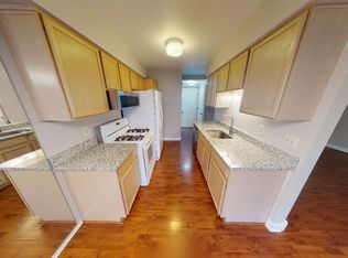 3044 Forest Creek Ct, Ann Arbor, MI 48108