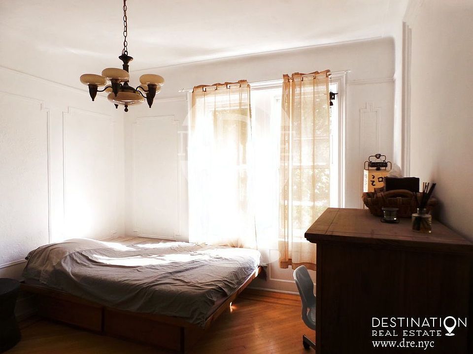 1st image of 605 41st St APT D