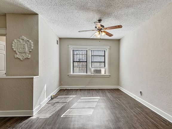 2nd image of 4111-4113 Walnut St #4-L