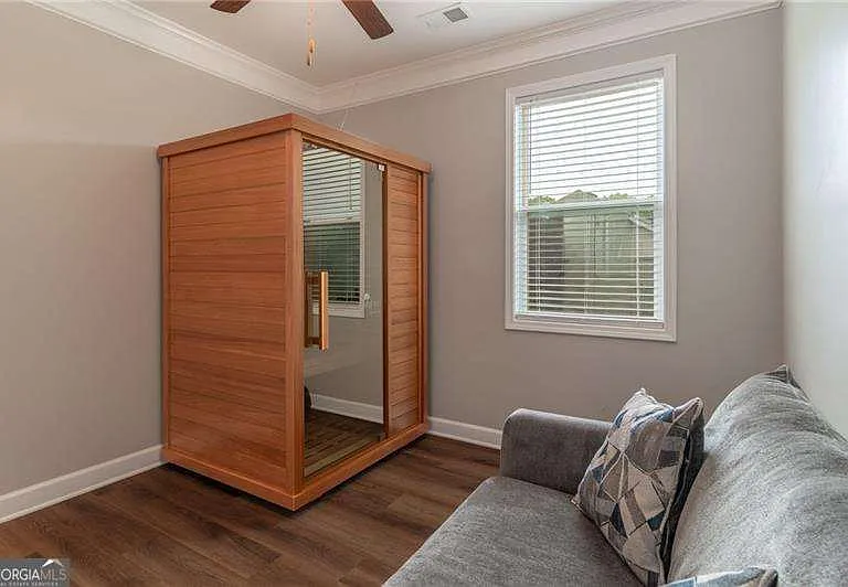 301 Cochin Dr — Photo 15