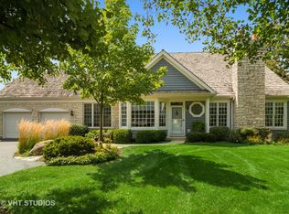 598 Wharton Dr #25A, Lake Forest, IL 60045