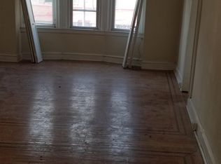 943 S 9th St FLOOR 3, Philadelphia, PA 19147
