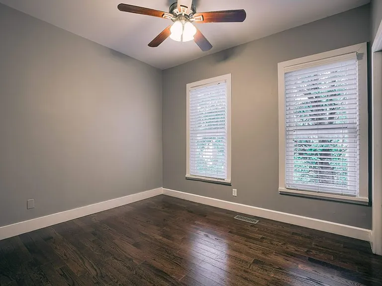 Summit St 788-790 MLR — Photo 12