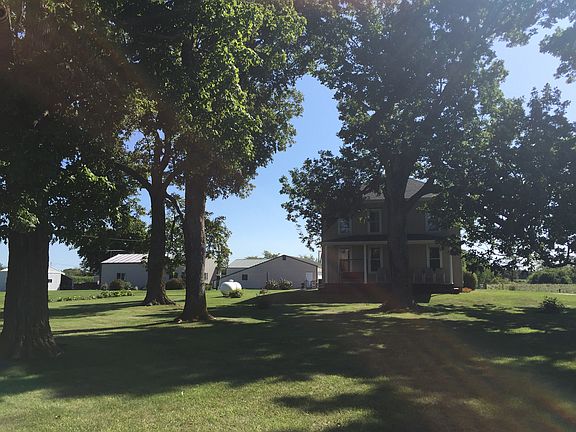 2nd image of 480 Township Road 1400e