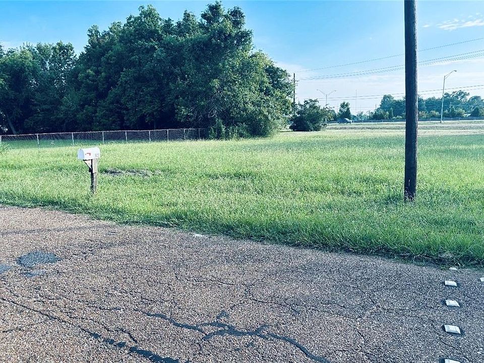1st image of 0 Vermont St Lot 8 & 9