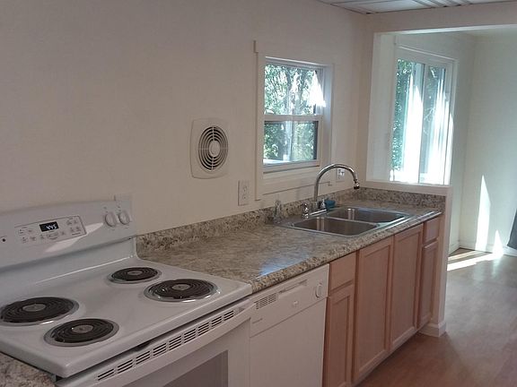 2nd image of 651 Wilcox St