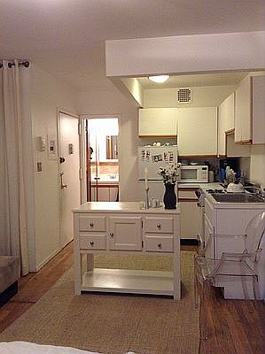 1st image of 517 E 5th St APT 300