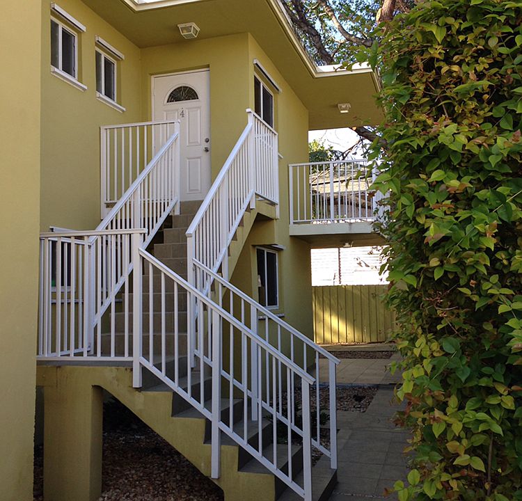 1st image of 1465 NW 1st St APT 1