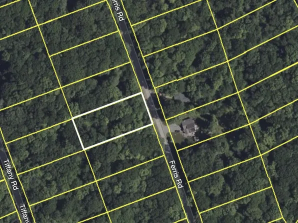 258 Ferris Rd, Hawley, PA 18428