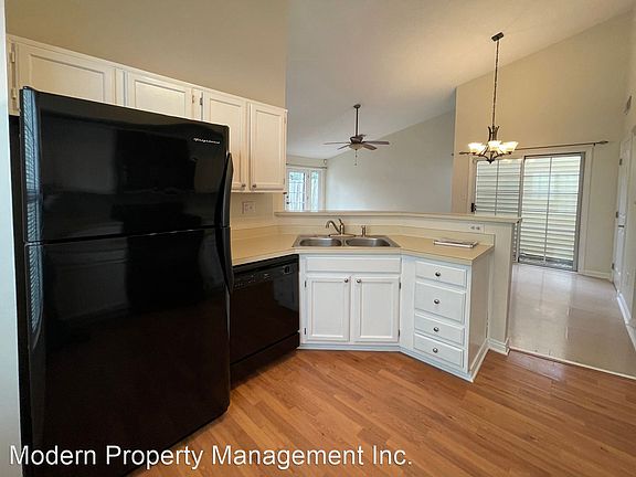 3rd image of 2732 Chelsea Woods Ct