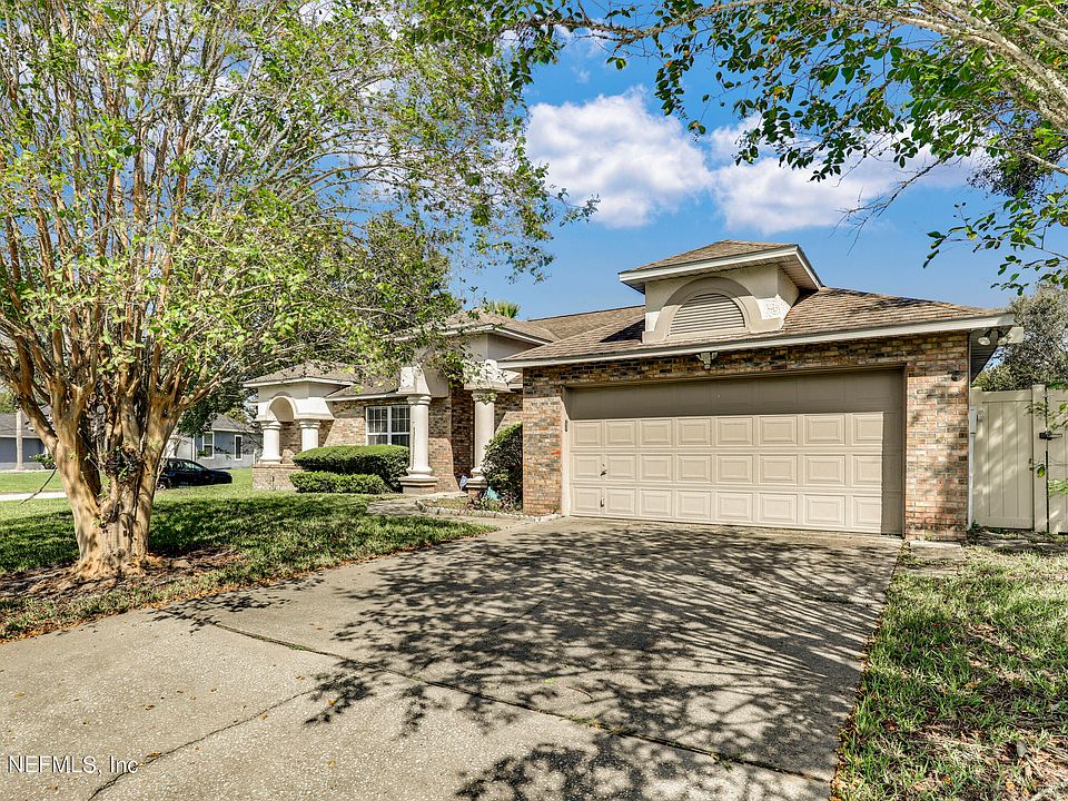 1st image of 2047 FOREST GATE Drive W