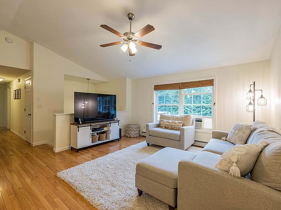 5th image of 108 Meadowbrook Drive