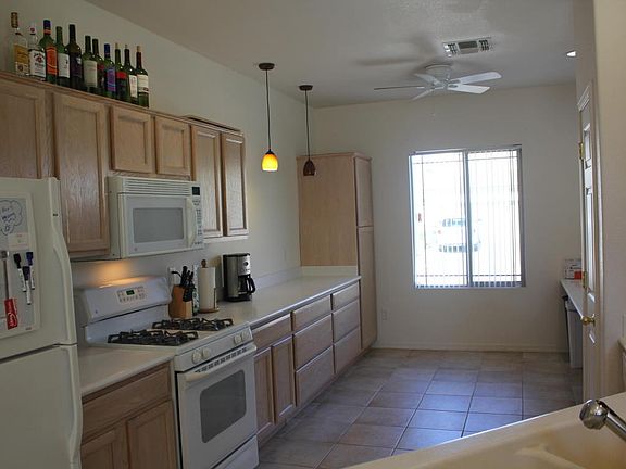 3rd image of 14243 S Via Horma