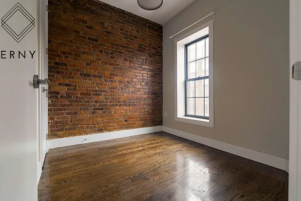 Rented by ERNY LLC | media 31