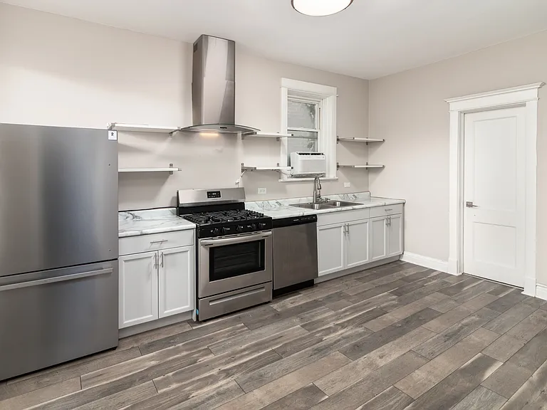 1336 S Washtenaw Ave #2 — Photo 2