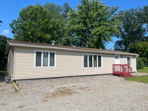 1170 2nd Ave SW, Wells, MN 56097