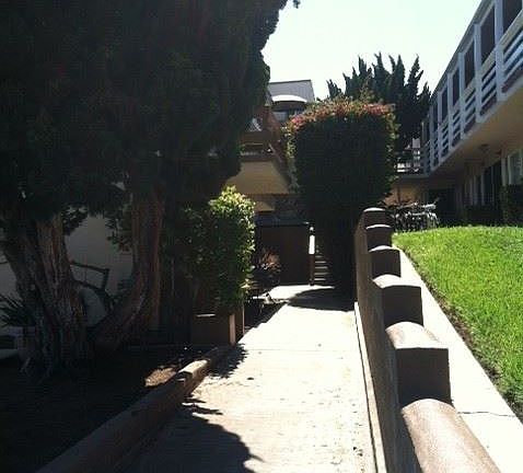 4th image of 5035 Del Monte Ave APT 3