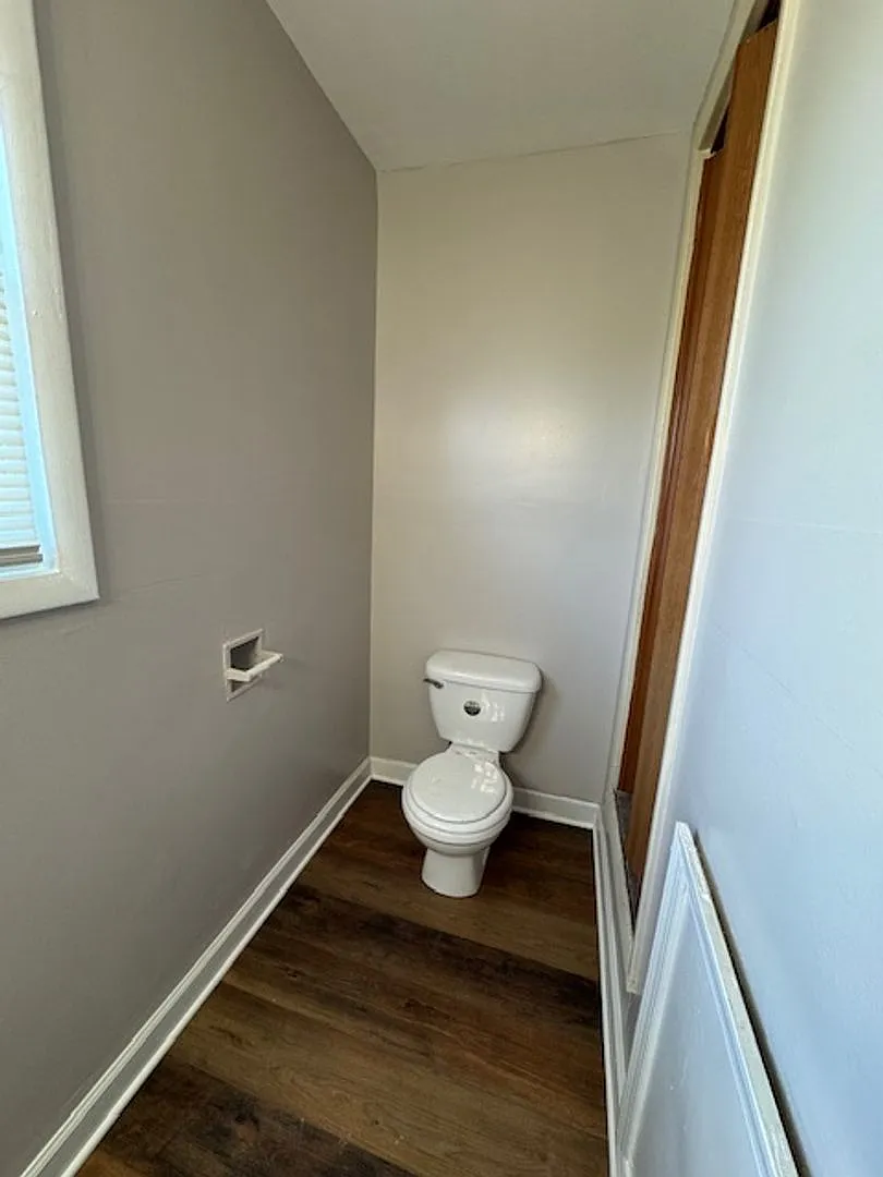 1332 Stevens Ave — Photo 3