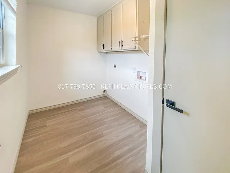 203 Shady Oaks Cir — Photo 9