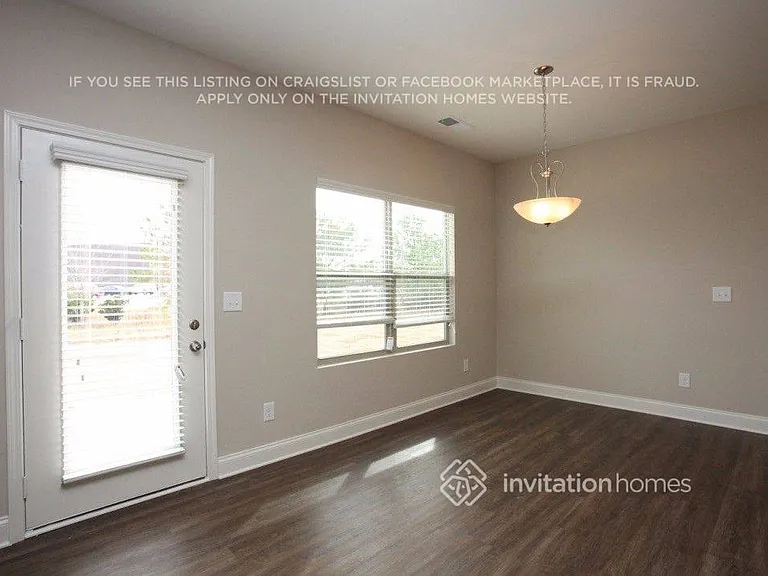 5326 Roberta Crossing Dr — Photo 5