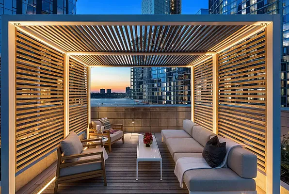 Sold by Compass | media 21